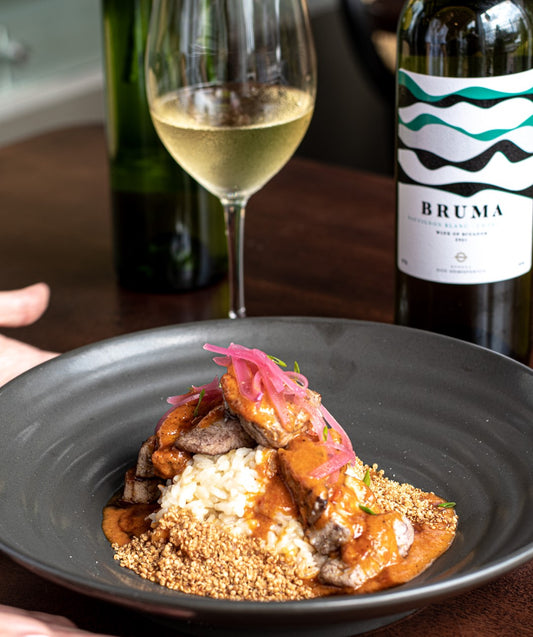 Tesoros Gastronómicos de Guayaquil: Maridajes Exquisitos con Bruma de Bodega Dos Hemisferios